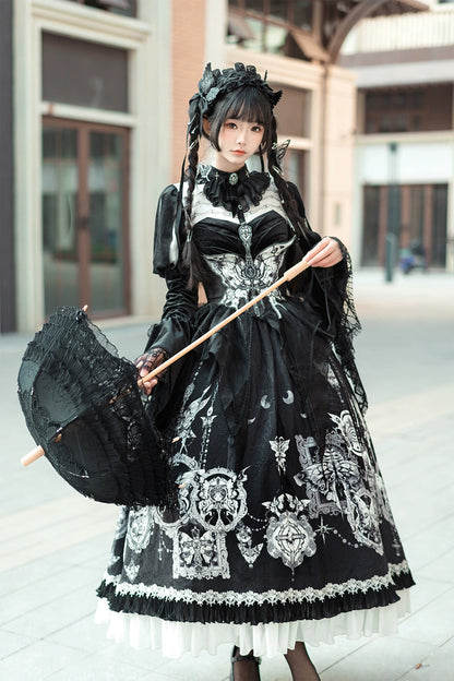 Gothic Lolita Long Dress with Print, Ruffle, and Bowknot Lace in Black