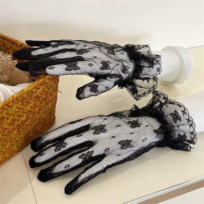Embroidered Butterfly Lace Mesh Sweet Lolita Gloves - Dual Tones