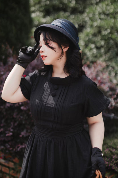 Ebony High-Collar Lantern-Sleeve Pastoral Vintage Gown - Forest Gallery