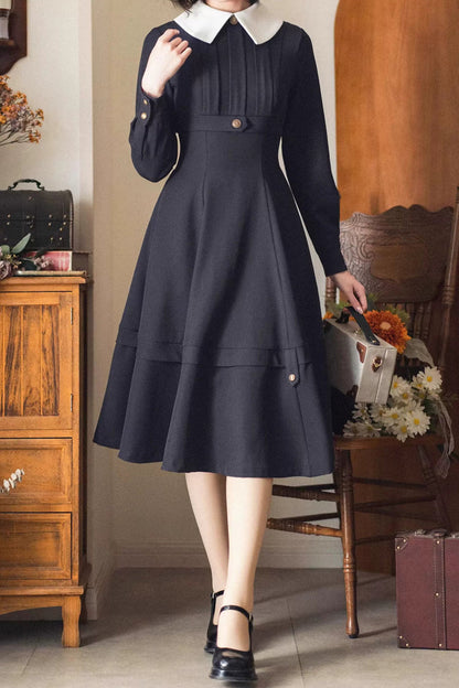 Classic Vintage Lolita Dress with Lapel Collar and Long Sleeves in Black