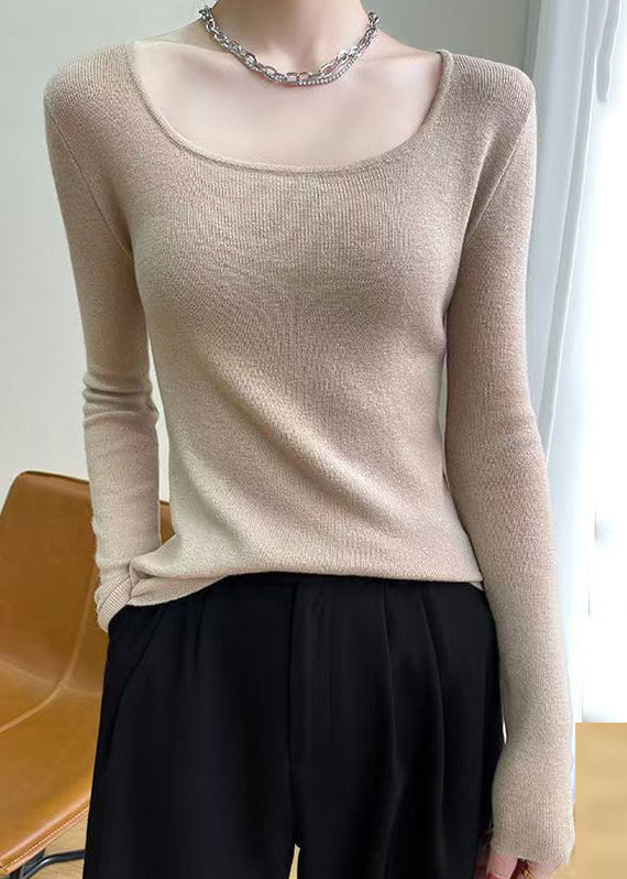 Haut en tricot de laine unie à col rond et coupe slim camel clair pour l'automne QX026 