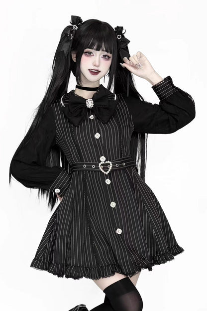 Ebony Long-Sleeve Striped Cape Ruffle Lace Gothic Jirai Kei Dress