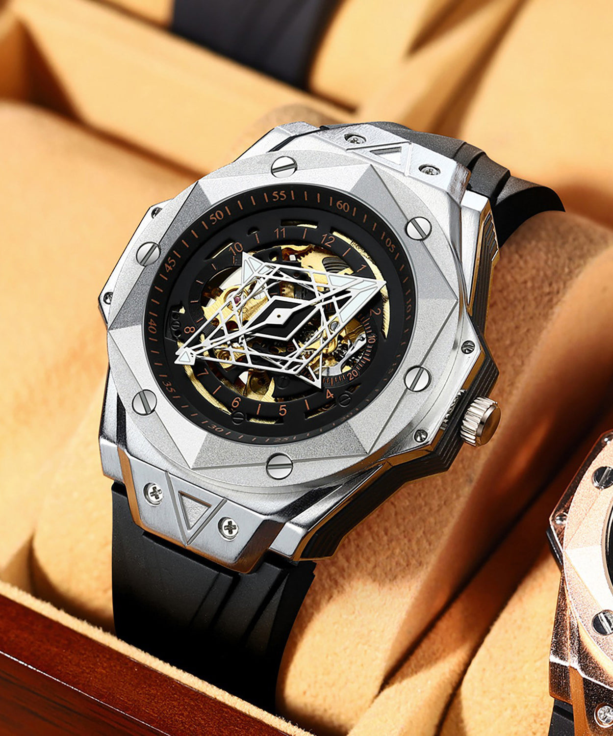 Leather Out Automatic Hollow Rose Machinery Fully Gold Beautiful