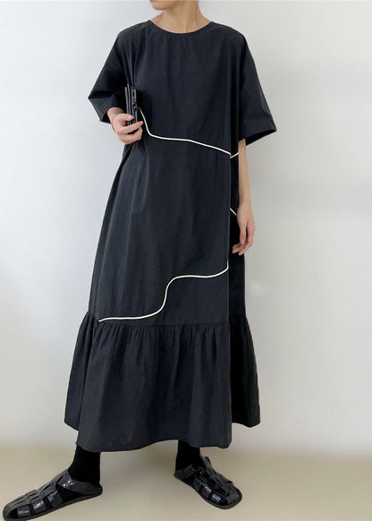 Robe longue noire froissée à col rond pour l'été GH1048