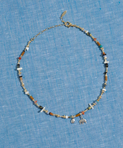 Collier de perles graduées en forme de petit éléphant en agate turquoise surdoré en cuivre arc-en-ciel QJ005