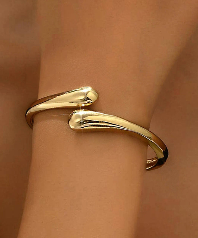 Boutique Silk Metal Asymmetrical Smooth Surface Cuff QU007