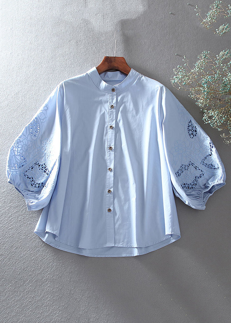 Chemise courte blanche en coton à col rond et manches courtes ajourées VV038