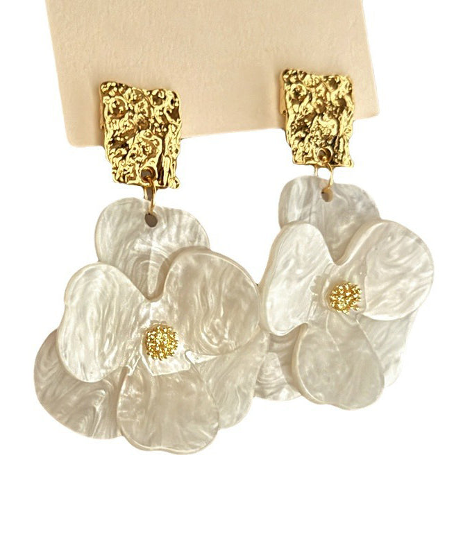 Chic White Acrylic Floral Drop Earrings WZ015