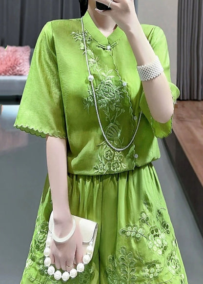 Chinese Style Green Stand Collar Embroidered Floral Shirts And Shorts Two Piece Set Short Sleeve VB1091