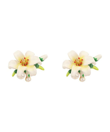 Cute White Alloy Floral Glazed Enamel Stud Earrings WH015