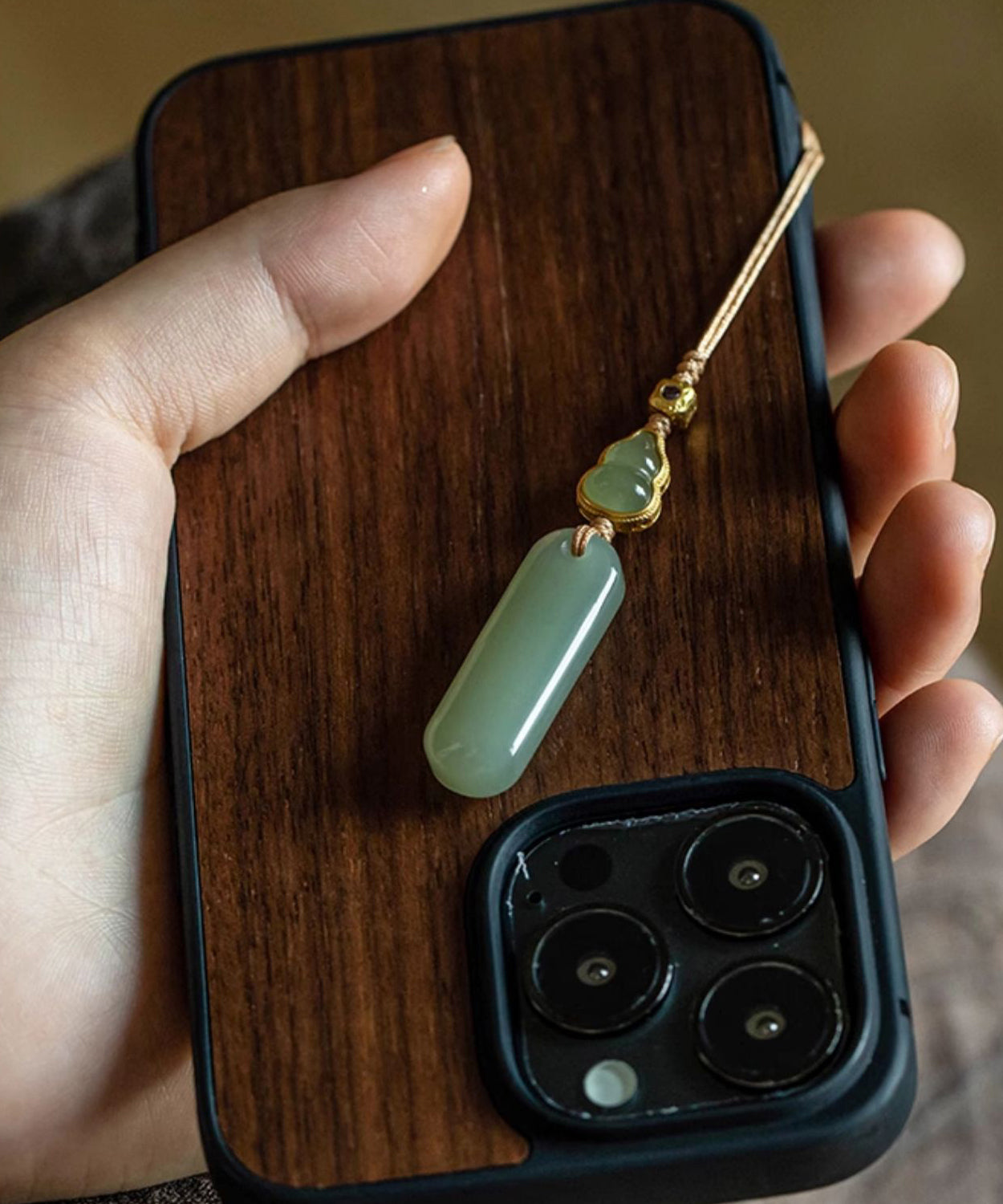 Inlaid Overgild Jade Elegant Green Keychains Zircon Copper