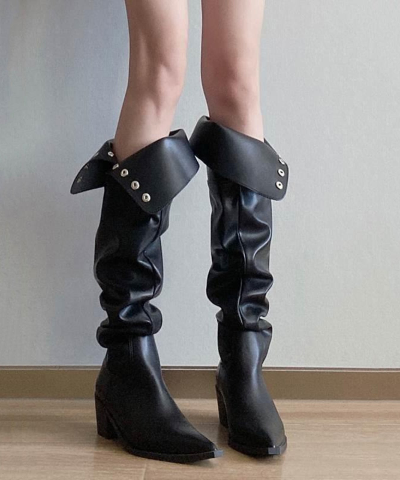 Modische klobige Kniestiefel mit Spleißen, schwarzes Kunstleder, WT019