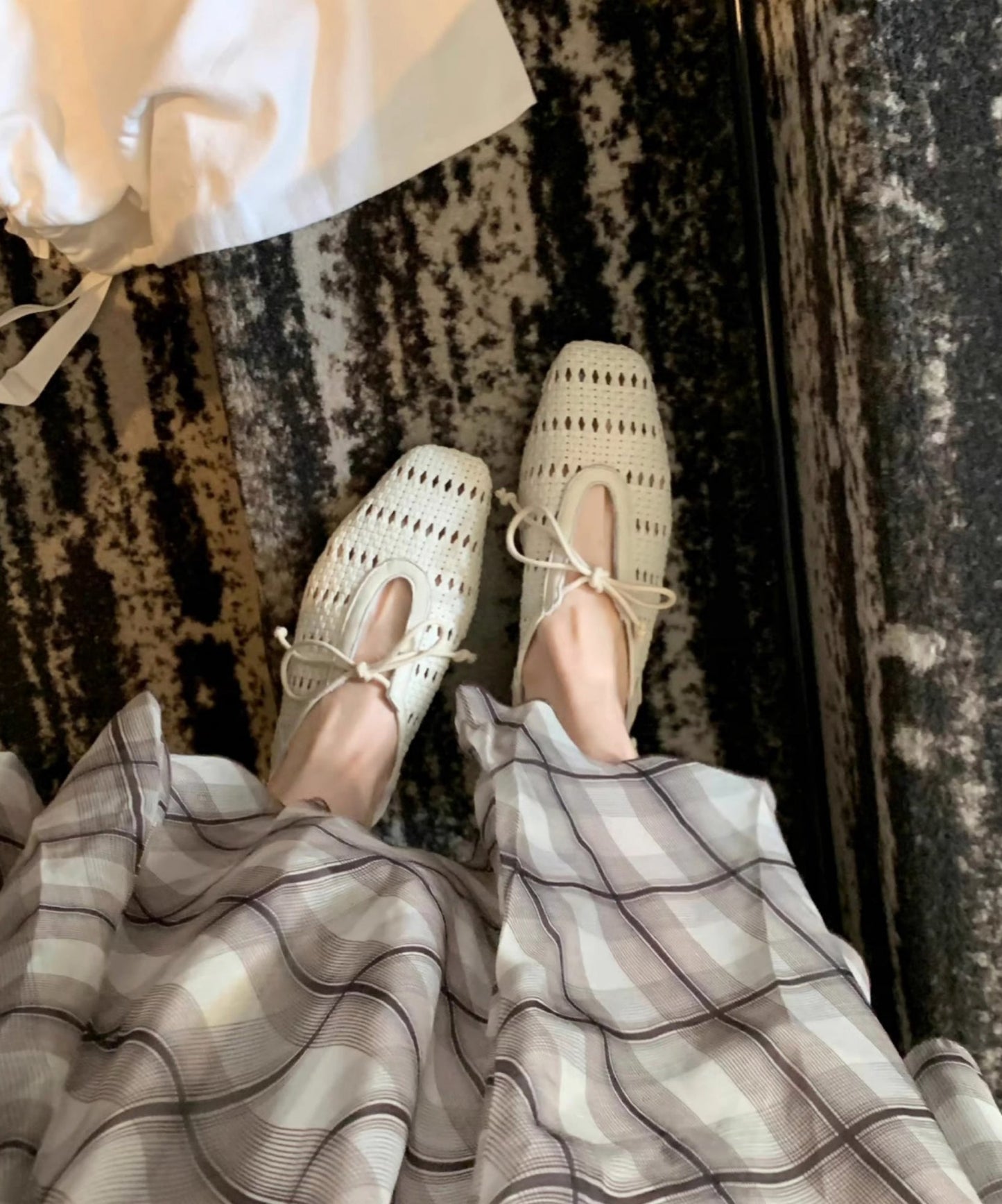 Out Hollow French Bow Beige Sheepskin Sandals Splicing