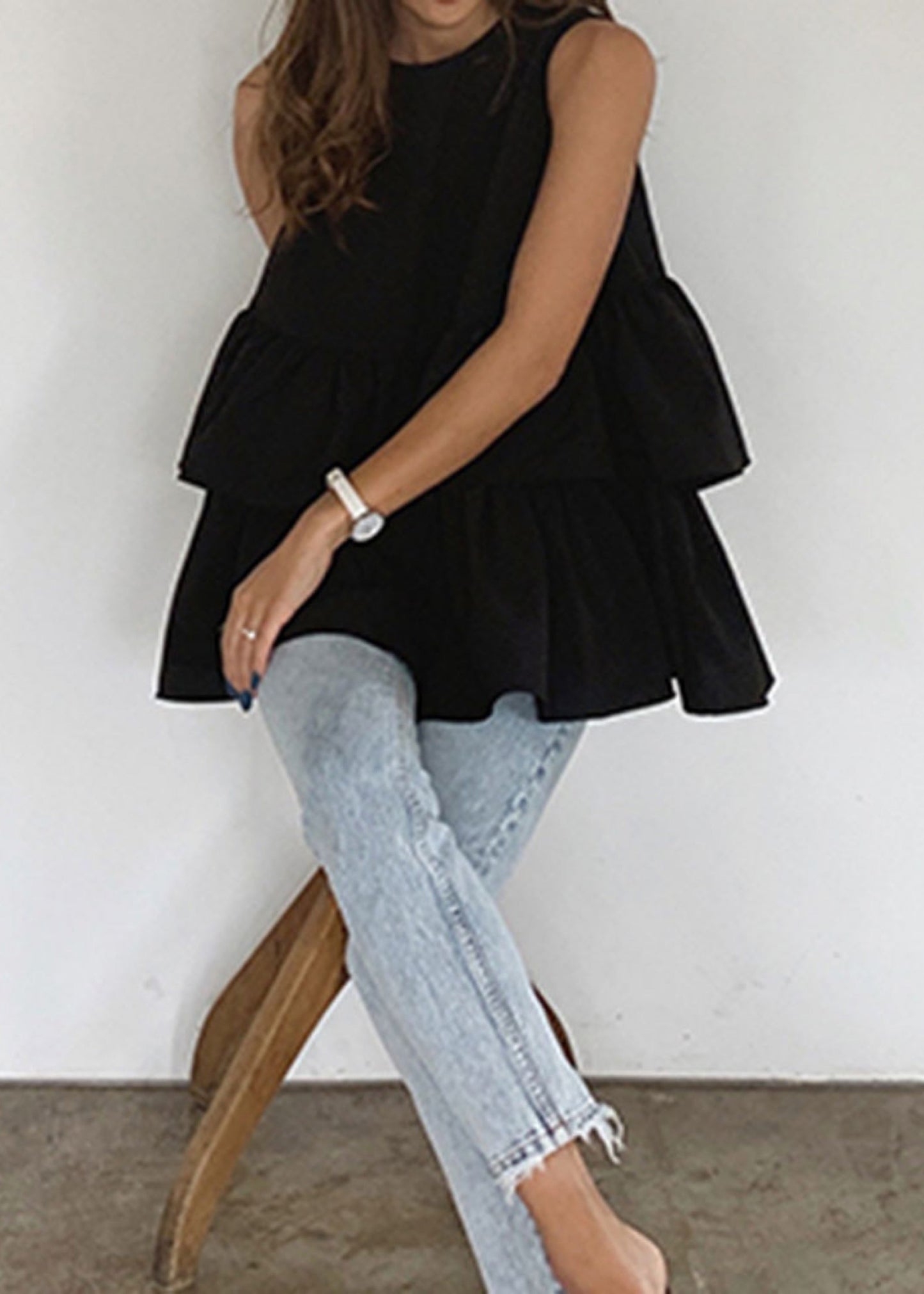 A Sleeveless Tank Cotton French Ruffled Line Black