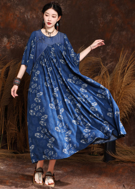 Robe longue en jean froissé à imprimé bleu français à demi-manches MN066