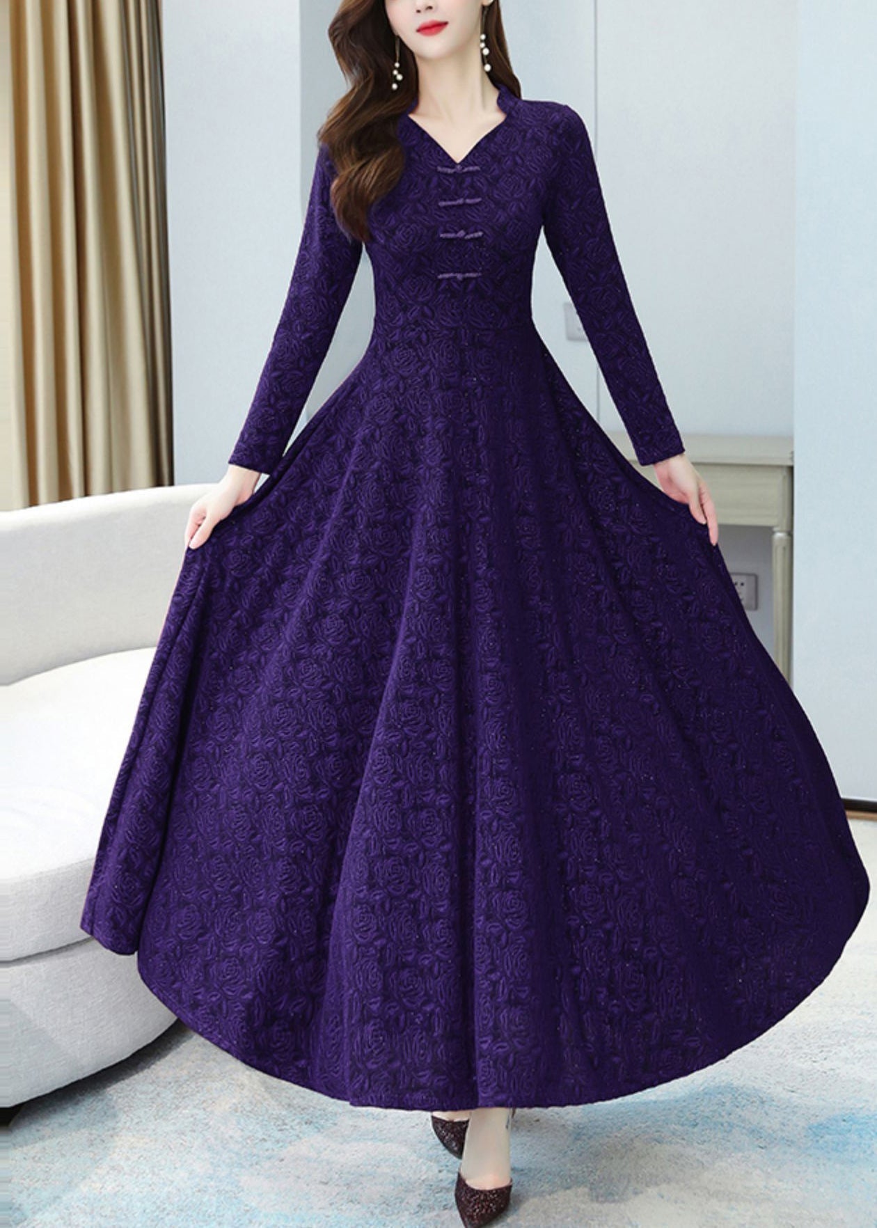 Französisches lila Jacquard-Maxikleid aus Baumwolle mit extra großem Saum, Herbst OO044