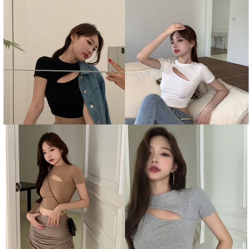Cutout Short-Sleeved Cropped T-Shirt