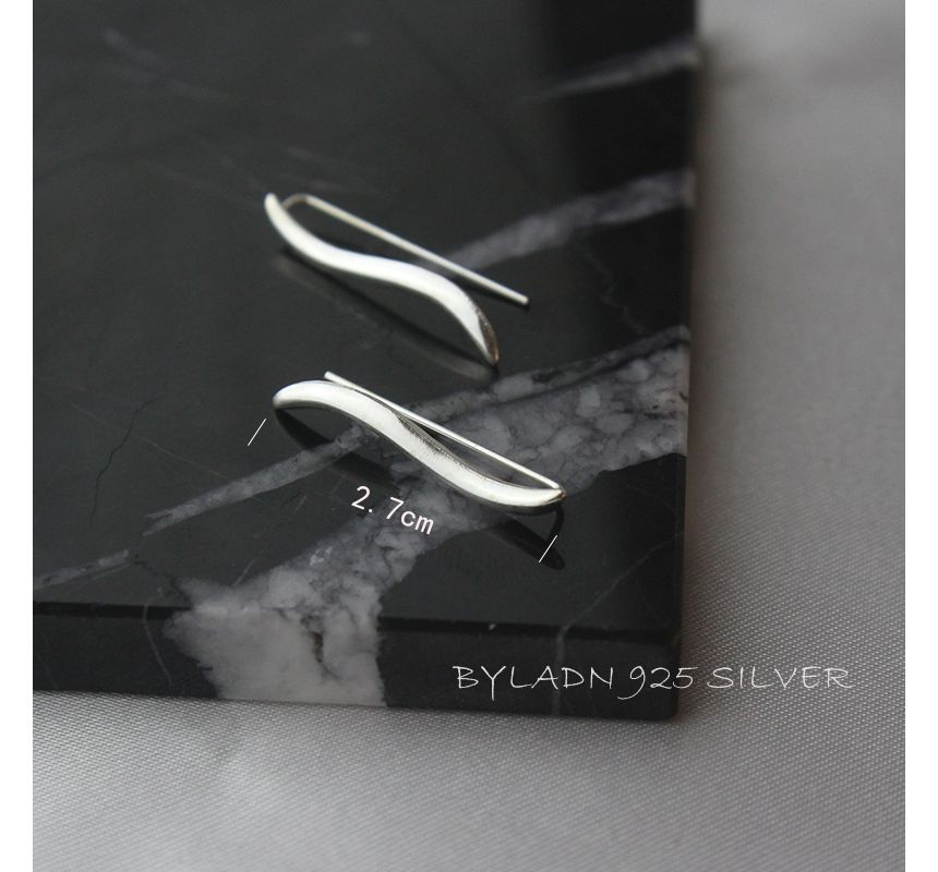 Sterling Through Pull Wave Silver Earring