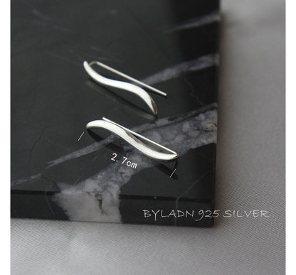 Sterling Through Pull Wave Silver Earring