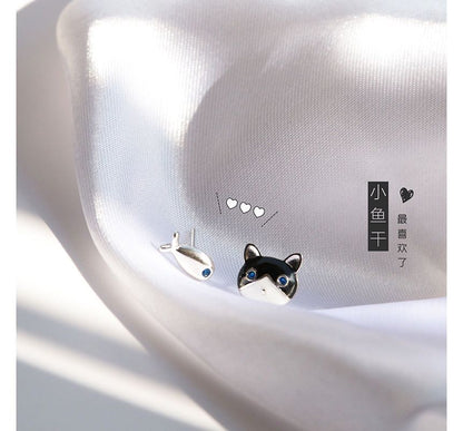 Asymmetrical Stud Cat Fish Earring