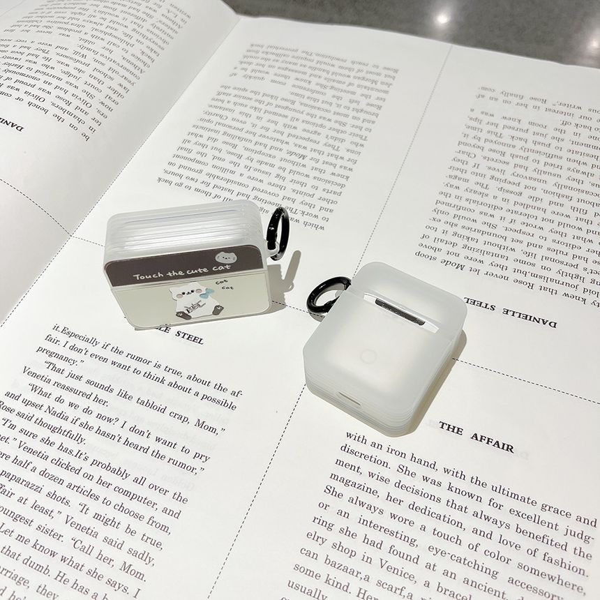 AirPods Cat / Earphone Case Skin Pro