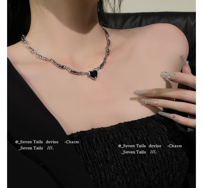 Pendant Alloy Heart Choker