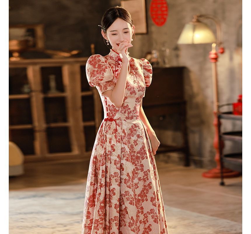 Short-Sleeve Floral Embroidered Bridal Qipao Evening Gown