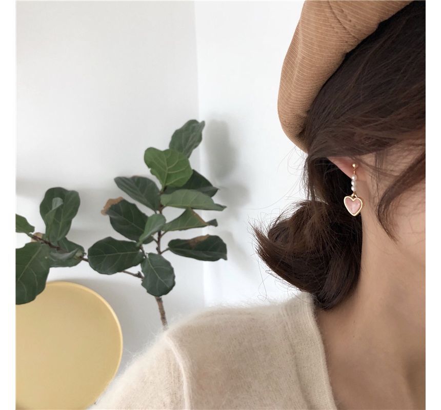 Heart / Drop Faux Pearl Clip-On Earring