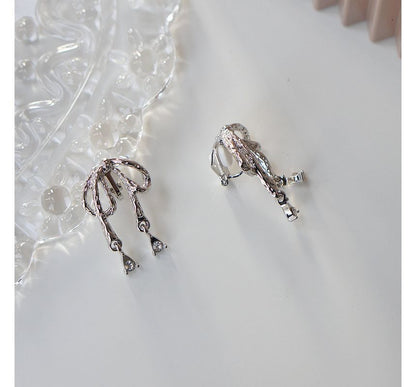 Bow Alloy Earring