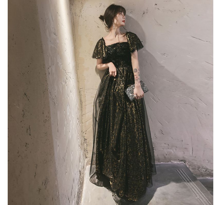 Short-Sleeve Flower Accent A-Line Evening Gown / Cocktail Dress