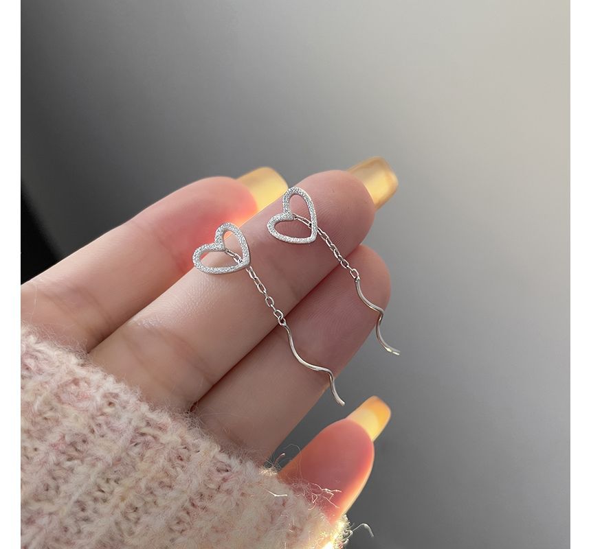 Sterling Dangle Silver Heart Earring
