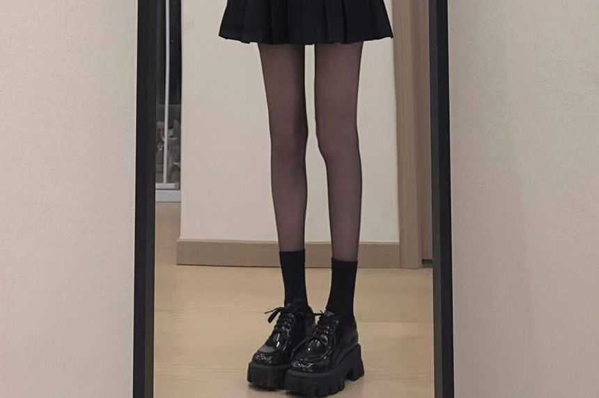 Long-Sleeve Plain Slim Fit Shirt / High Waist Pleated Mini A-Line Skirt