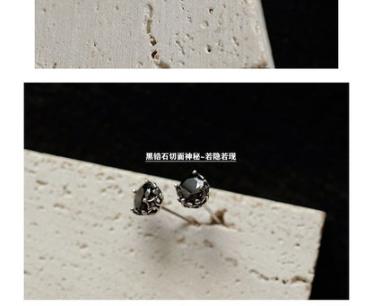 Rhinestone Stud Ear