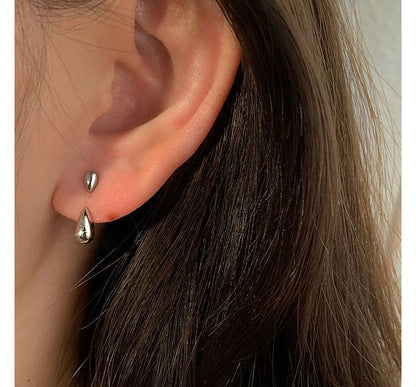 Sterling Silver Droplet Earring