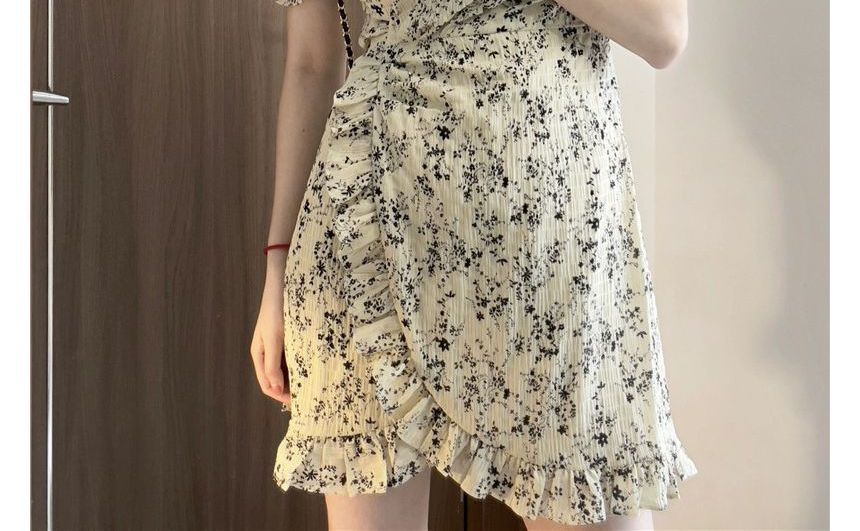 Short-Sleeve V-Neck Floral Print Ruffle Wrap Mini A-Line Dress
