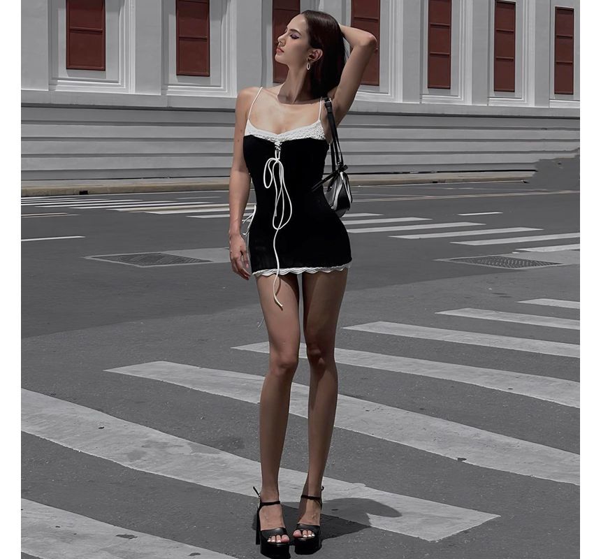 Thin Strap V-Neck Two Tone Laced Bodycon Mini Gown