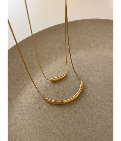 Curve Necklace Pendant