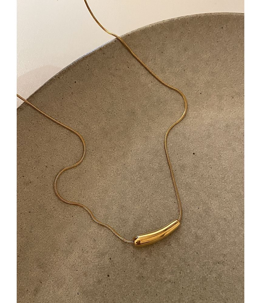 Curve Necklace Pendant