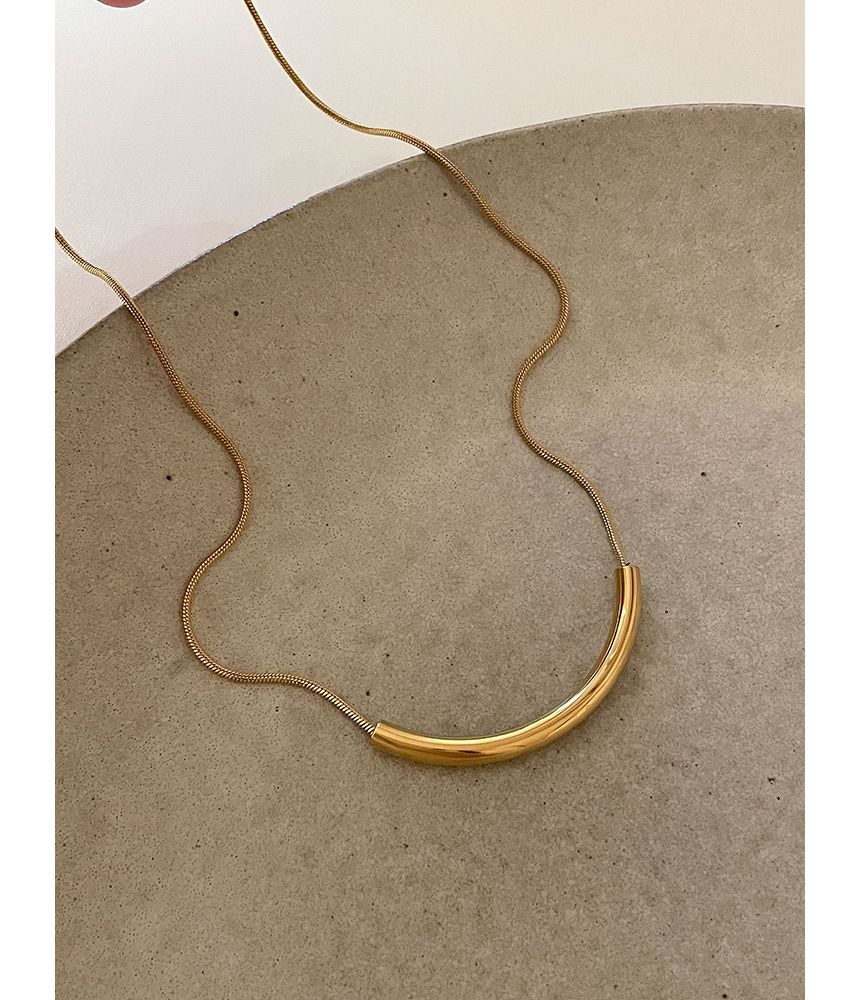 Curve Necklace Pendant