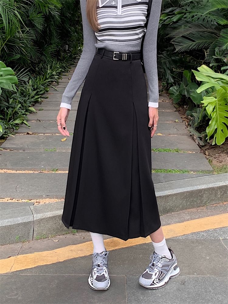 Elevated A-Line Midi Skirt with Smooth Finish