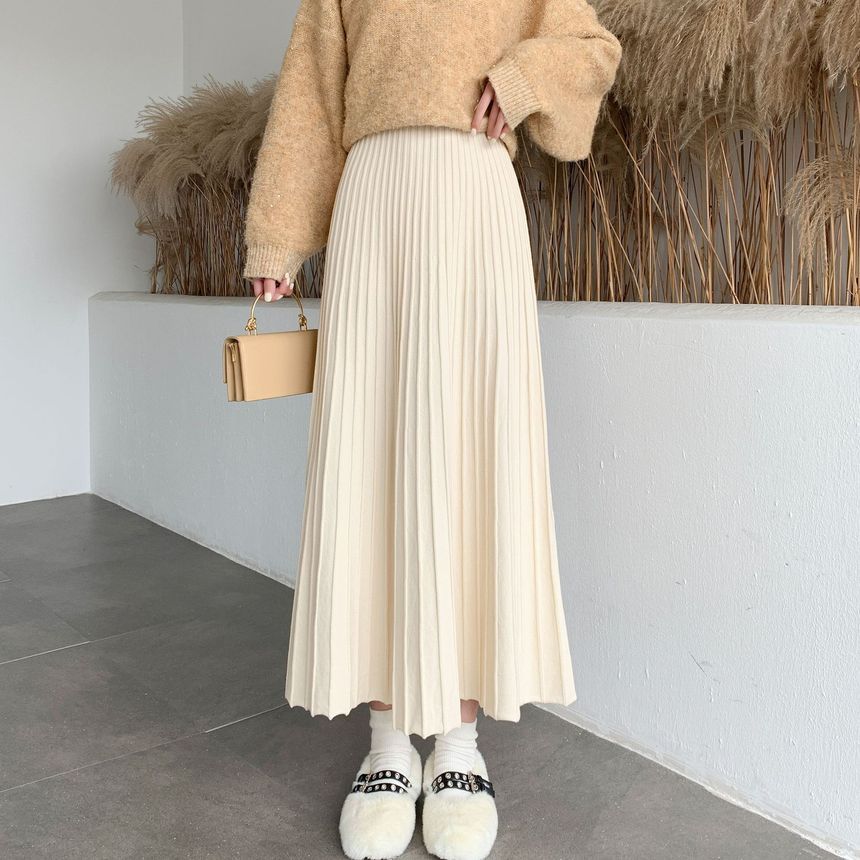 Pleated A-Line Knit Midi Skirt with High-Waist Comfort