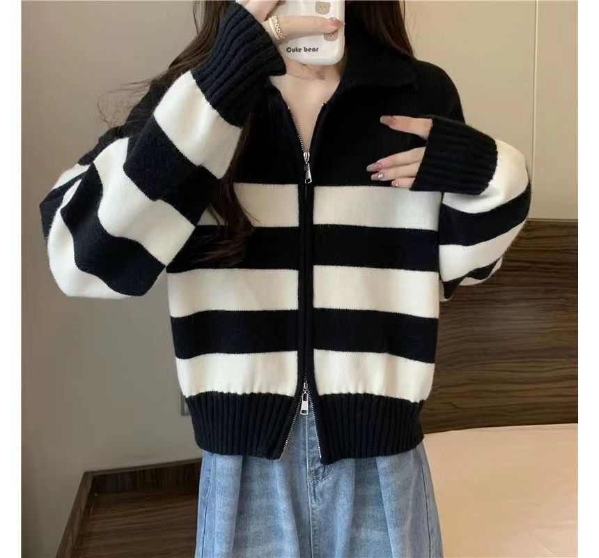 Collar Striped Zip Knit Cardigan