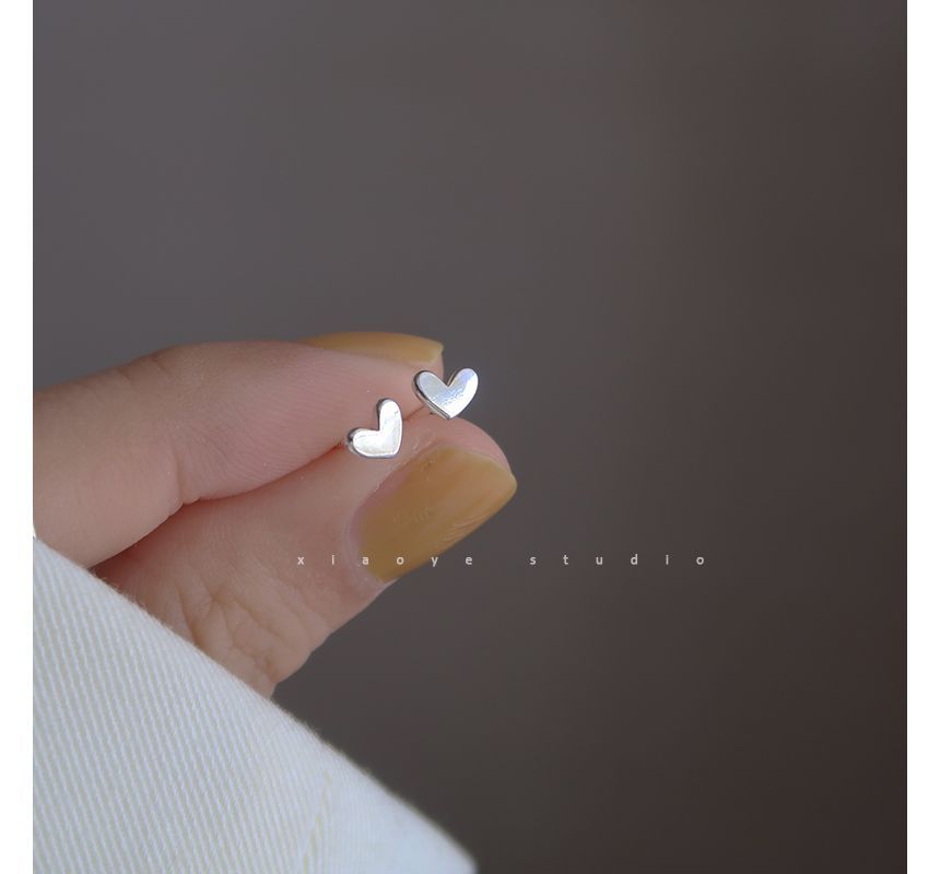 Silver Stud Heart Earring