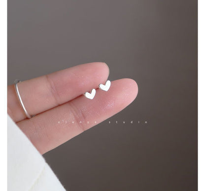 Silver Stud Heart Earring