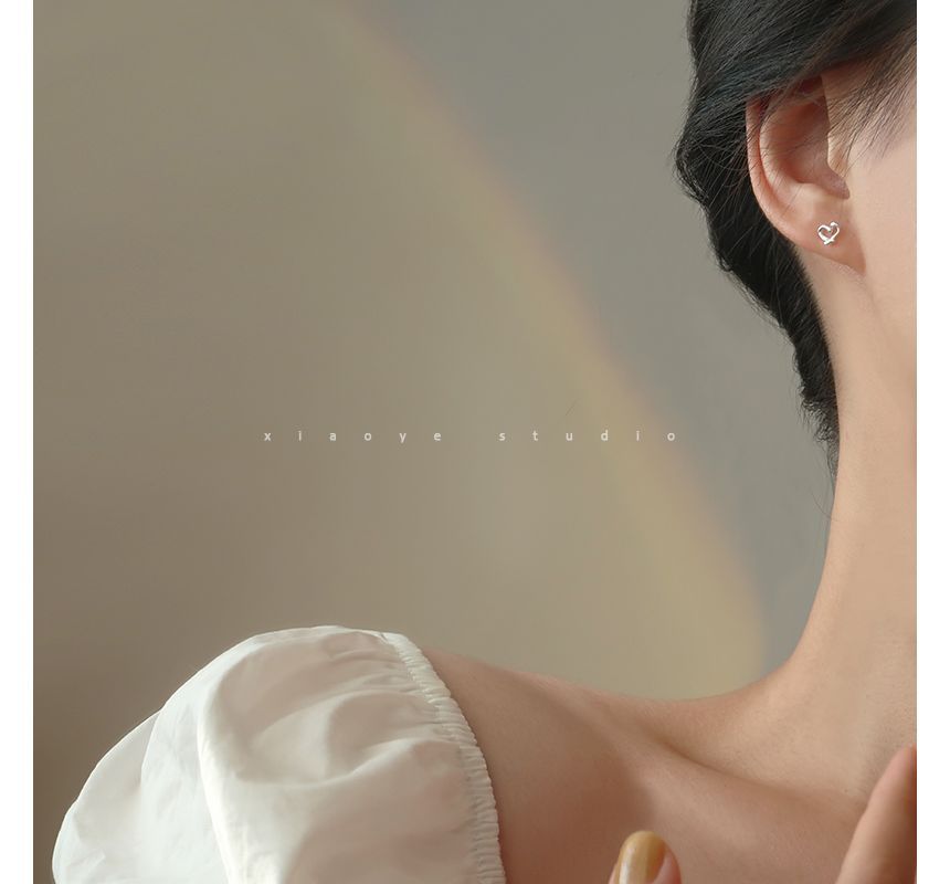 Stud Silver Heart Earring