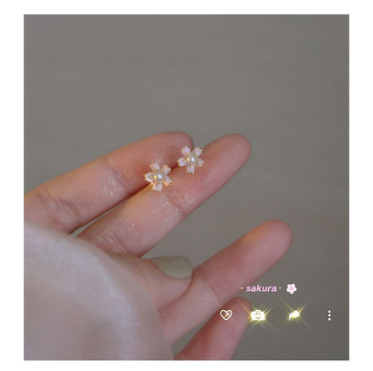 Alloy Faux Stud Pearl Floral Earring