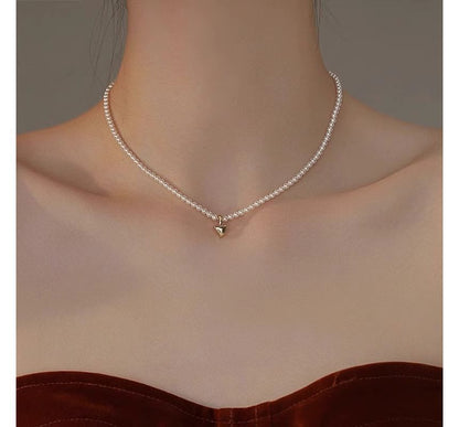 Heart Faux Pendant Choker Pearl