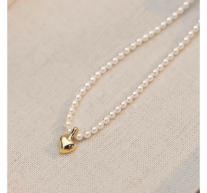 Heart Faux Pendant Choker Pearl