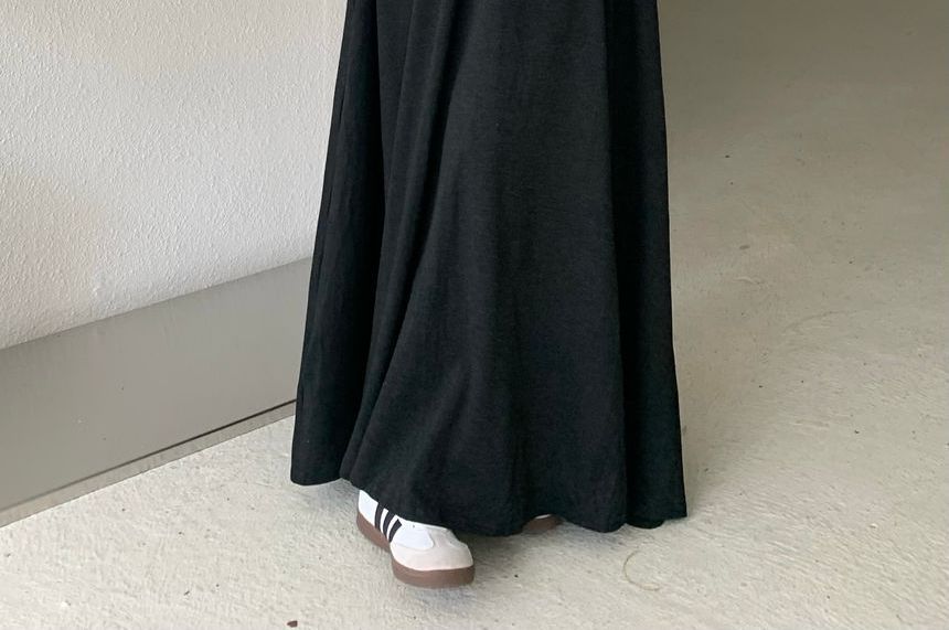 Maxi A-Line Skirt with Elastic Waistband and Plain Finish