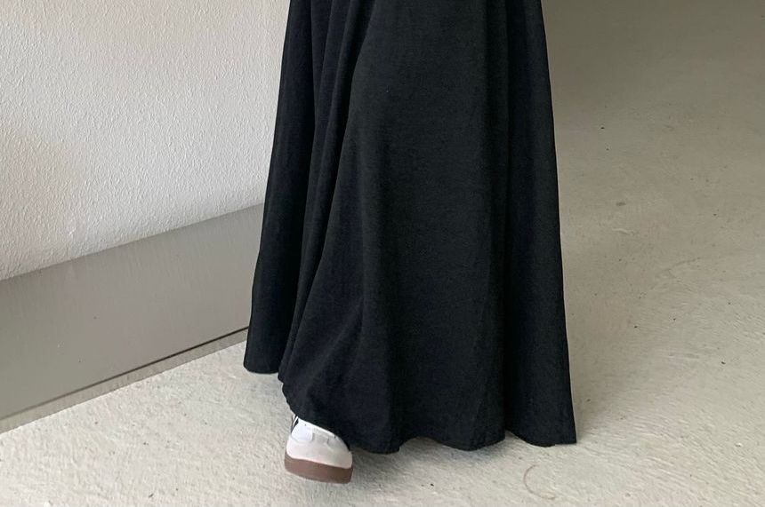 Maxi A-Line Skirt with Elastic Waistband and Plain Finish